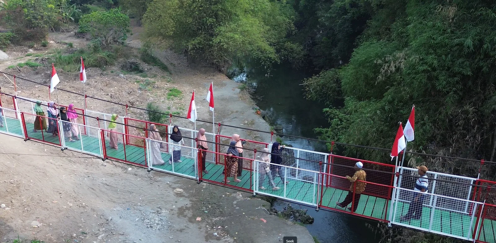 Jembatan Gantung Perintis Garuda Resmi Diresmikan, Perkuat Akses Warga dan Pelajar di Mojokerto