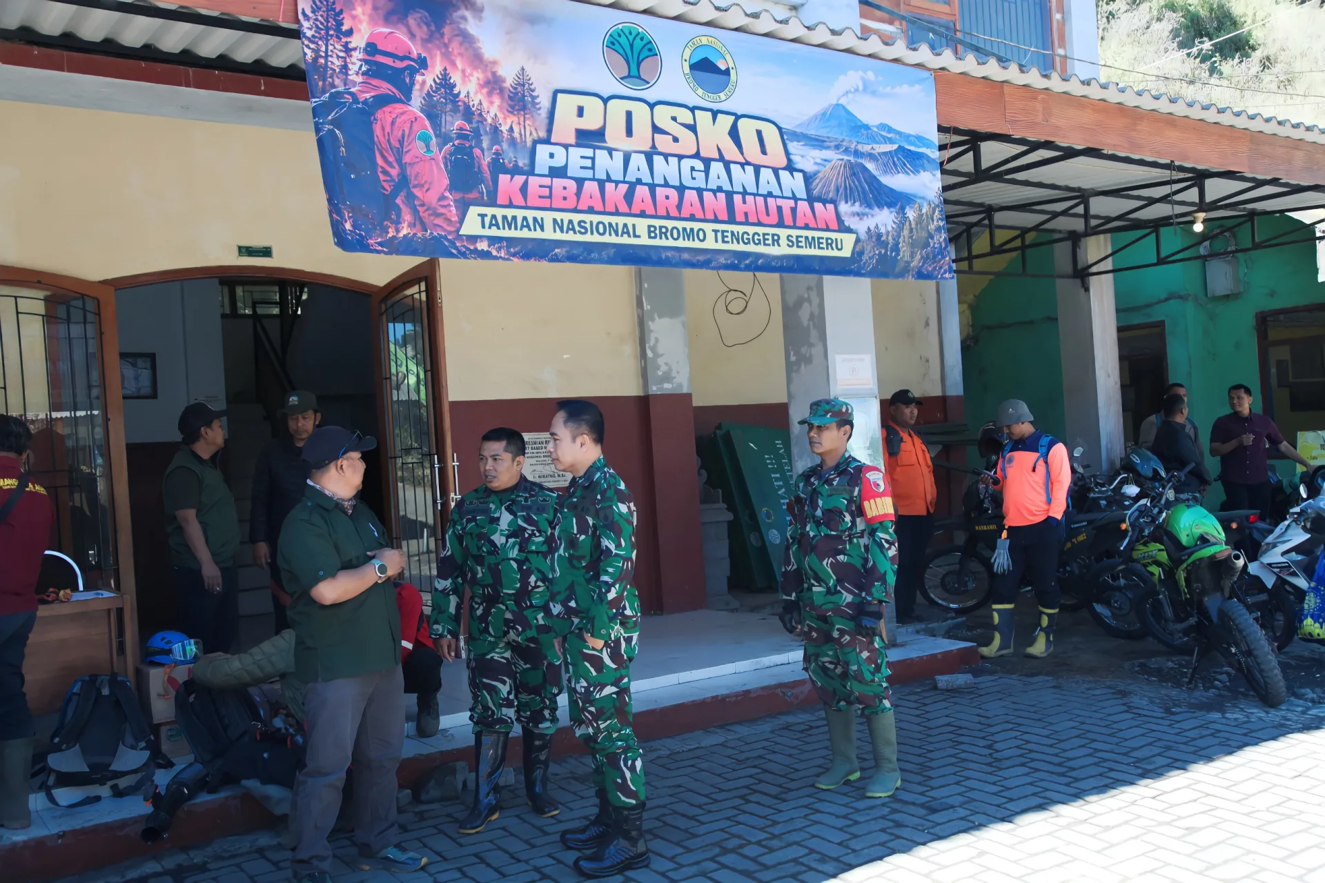 Benteng Kelestarian TNBTS, Dandim 0821/Lumajang Sisir Titik Karhutla Ranu Kumbolo