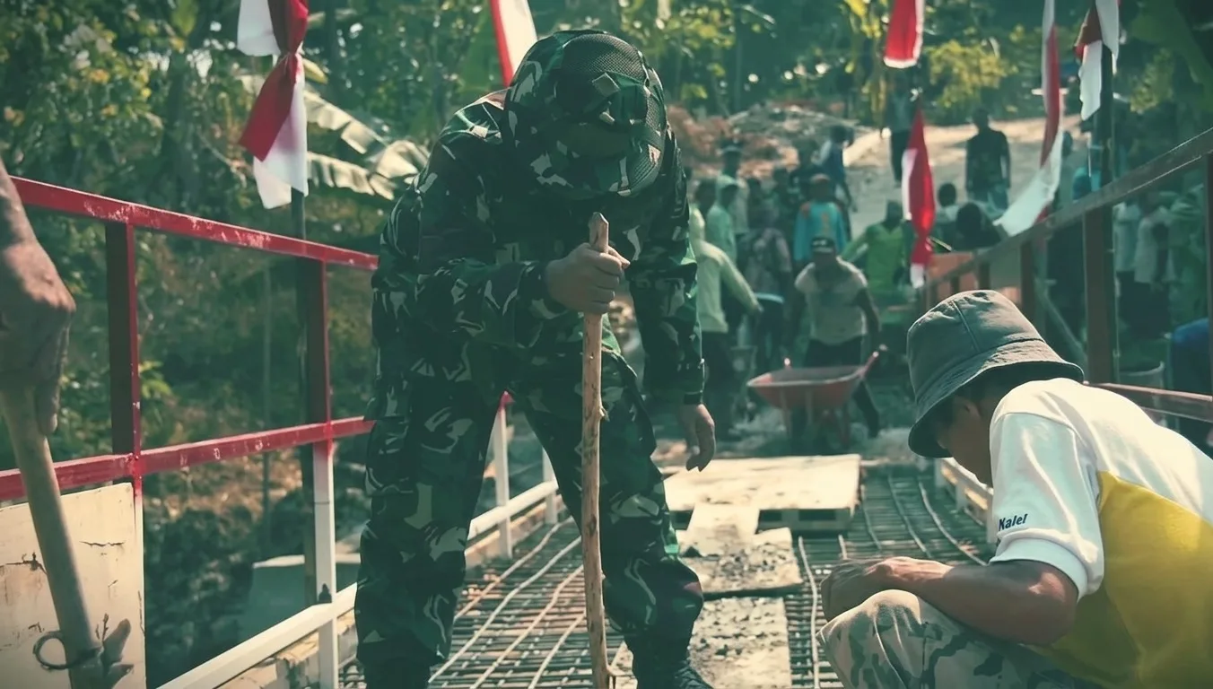 Perkuat Akses Warga, Pembangunan Jembatan Garuda di Desa Dahor Terus Dikebut