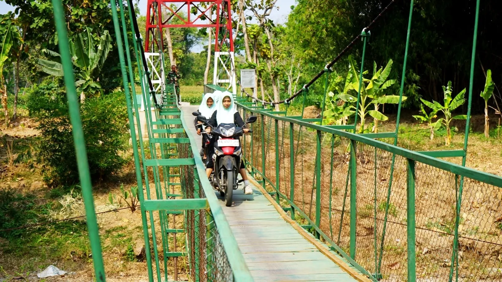 Impian Jadi Nyata, Jembatan Garuda Ponorogo Dekatkan Kembali Dua Desa Terpisah