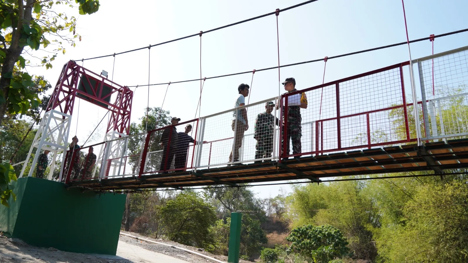 Jembatan Merah Putih Mojokerto Diperiksa, Keselamatan dan Mobilitas Warga Jadi Prioritas