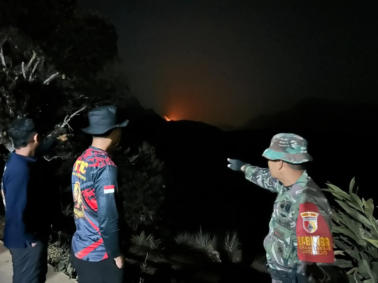 Karhutla Mojokerto Melanda Tahura Watu Jengger, TNI Bergerak
